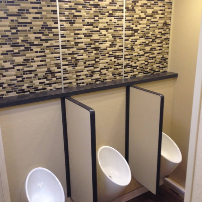 Comfort Elite Platinum Plus 3 Interior Urinal Stalls